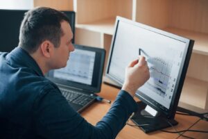 Industrial Applications: The Reasons to Use a Panel PC